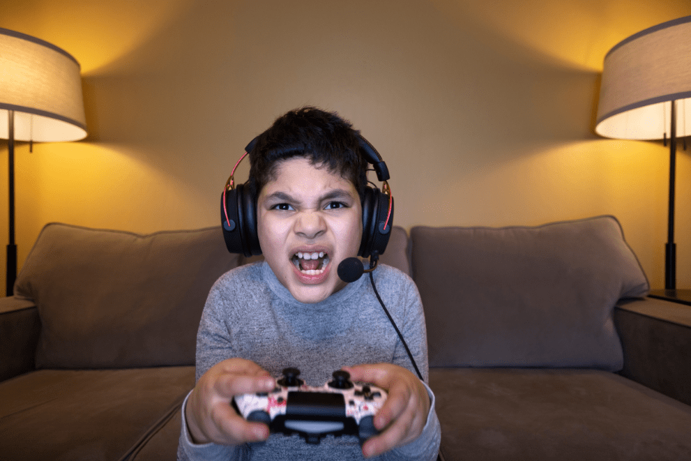 symptoms of gaming addiction